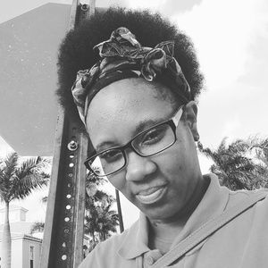 Meet your Posher, Chantelle